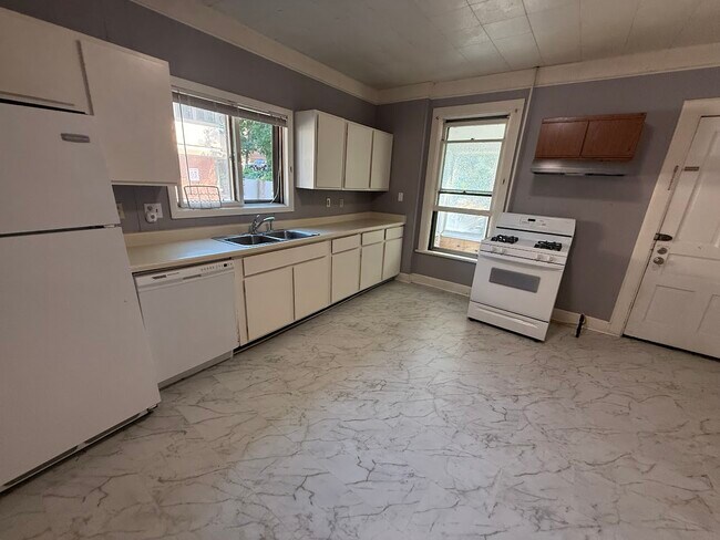 Foto del edificio - 1915 University Ave