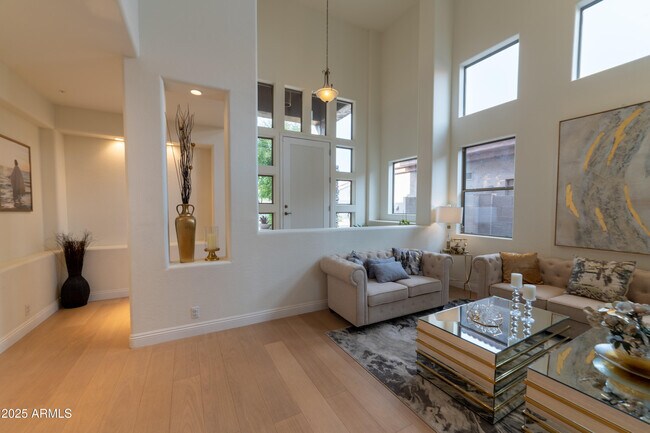 Foto del edificio - 7625 E Sands Dr