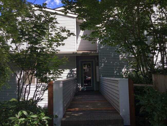 Building Photo - Roosevelt Heights - 1 bedroom