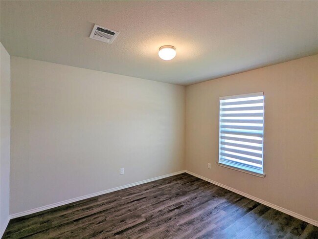Building Photo - 4351 Tulip Oak Dr