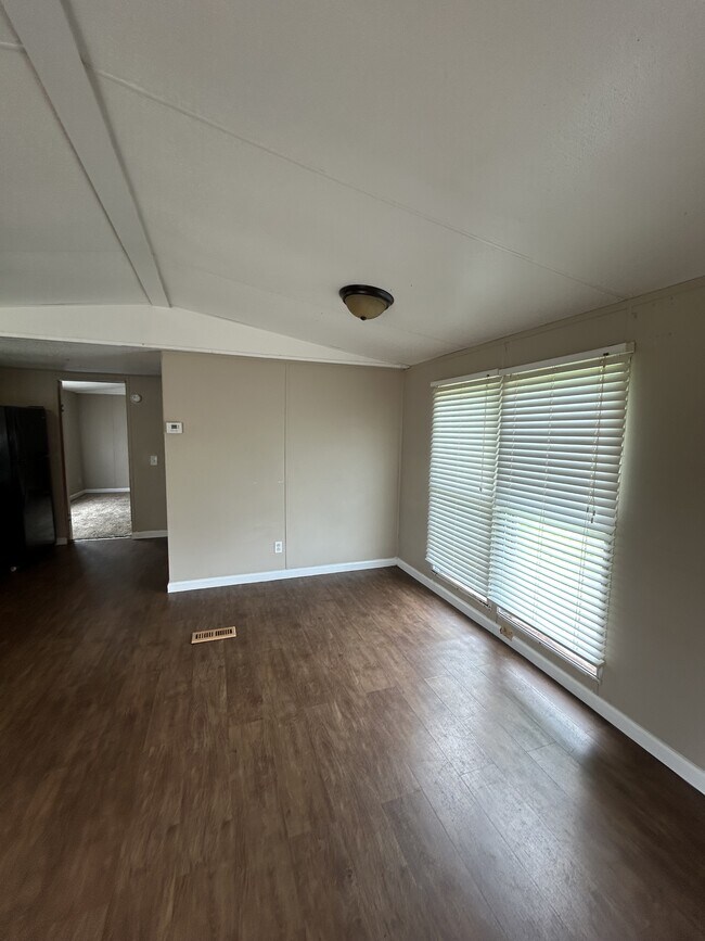 Foto del edificio - 313 Belew St