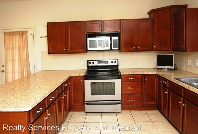 Building Photo - 238 Capital St