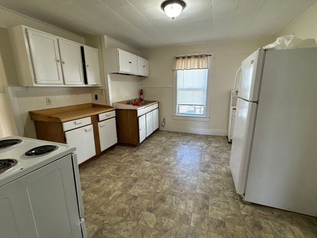 Photo - 190 Main St Apartment