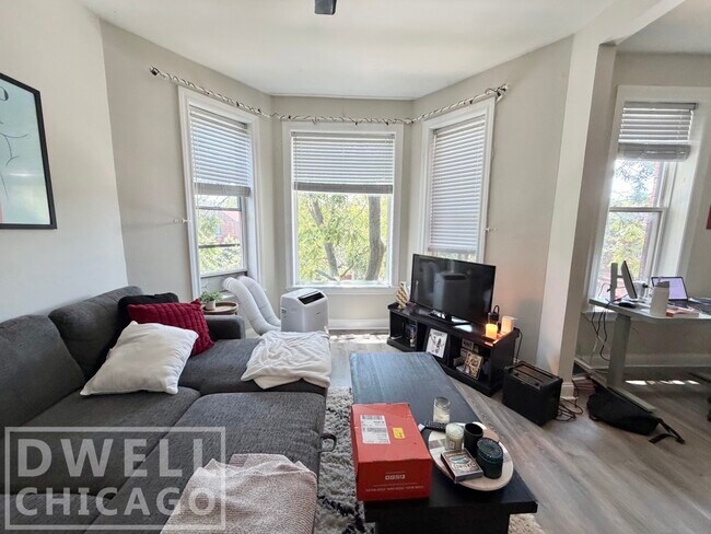 Foto del edificio - 2846 N Mildred Ave