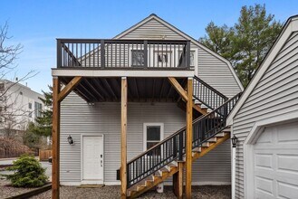 Building Photo - 32 Allandale St