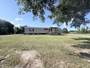 Building Photo - 840 Sim Portie Rd
