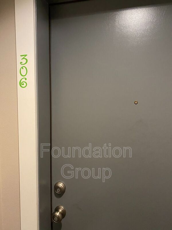 Foto del edificio - 745 Summit Ave E