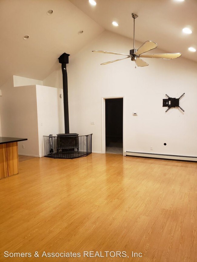 Building Photo - 3 br, 2 bath House - 2310 Moonlight Dr.
