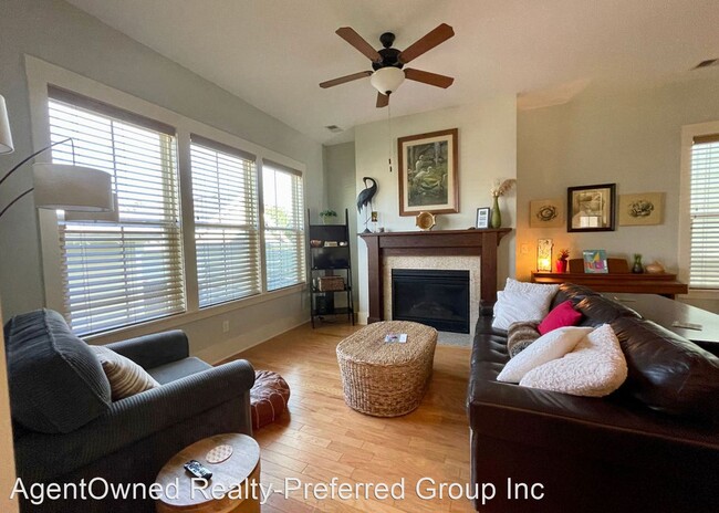 Foto del edificio - 4 br, 3 bath House - 1263 Adela Hills Drive
