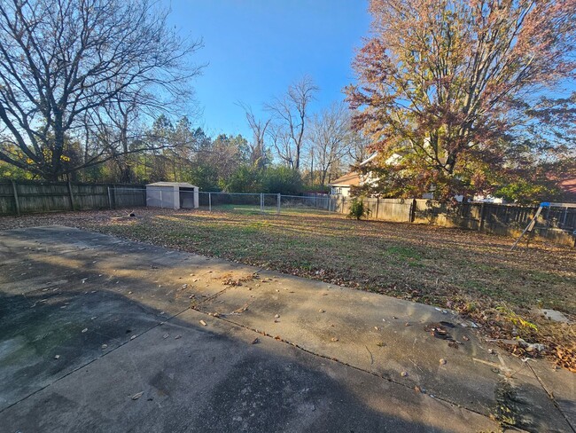 Building Photo - Recently remodeled 3-bedroom 2 bath home