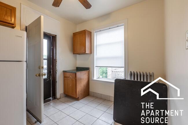 Foto del edificio - 7462 N Ashland Ave