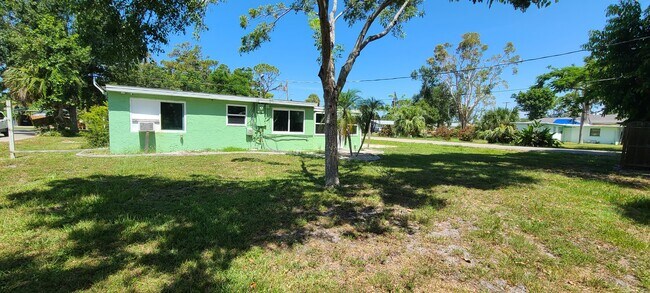 Foto del edificio - 105 Magnolia Ave
