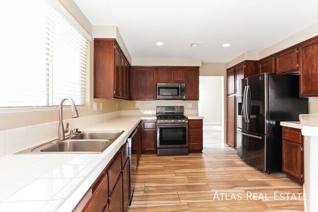 Building Photo - 6122 Flaming Arrow Rd