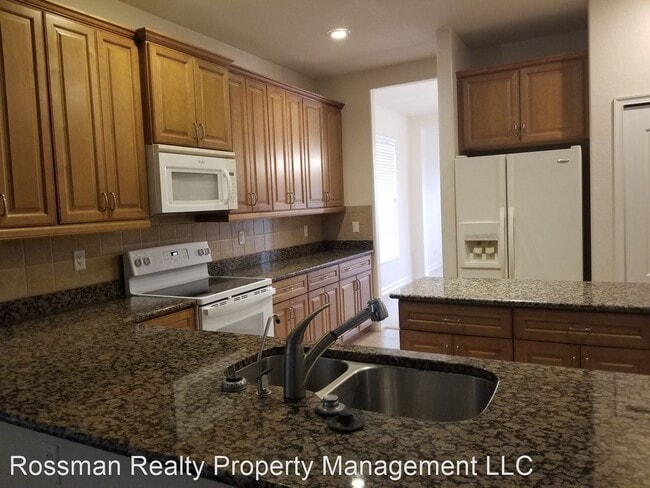 Foto del edificio - 3 br, 2 bath House - 343 Pembroke St