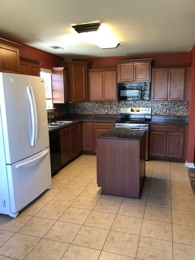 Foto del edificio - Family Home in LHSD