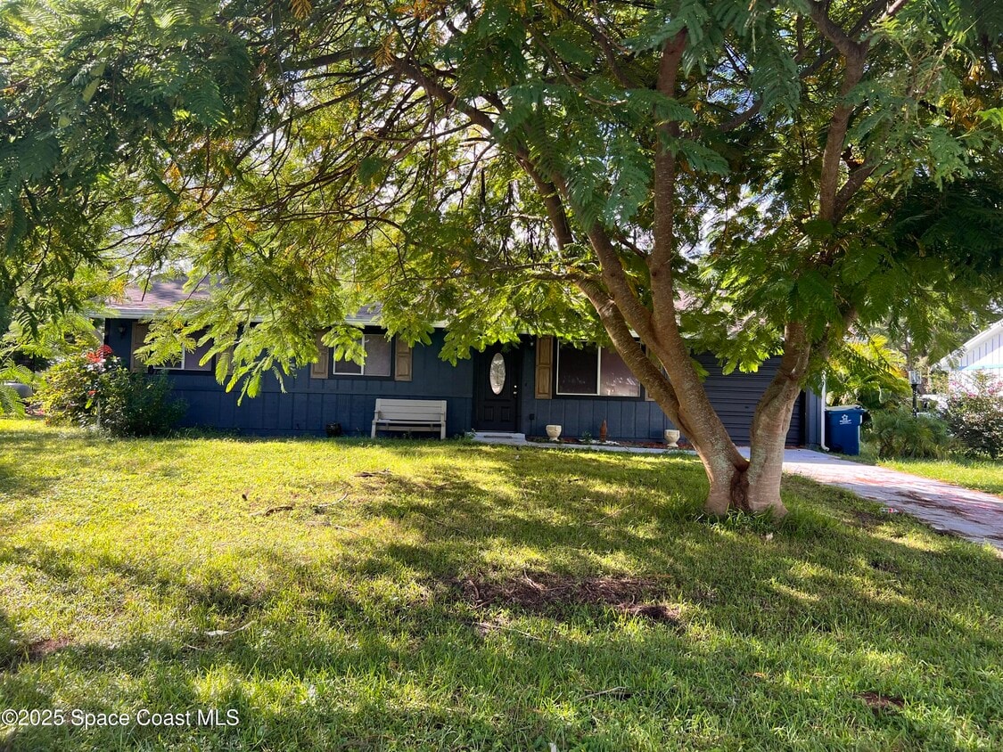 Foto principal - 810 Vantage St SE
