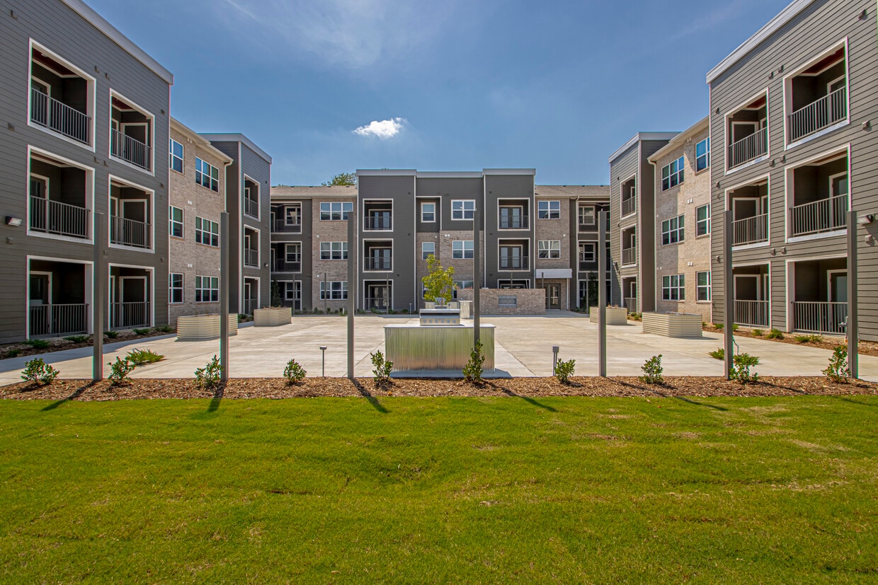 Gateway Woods 11420 Bass Pro Pky Little Rock, AR Apartments for