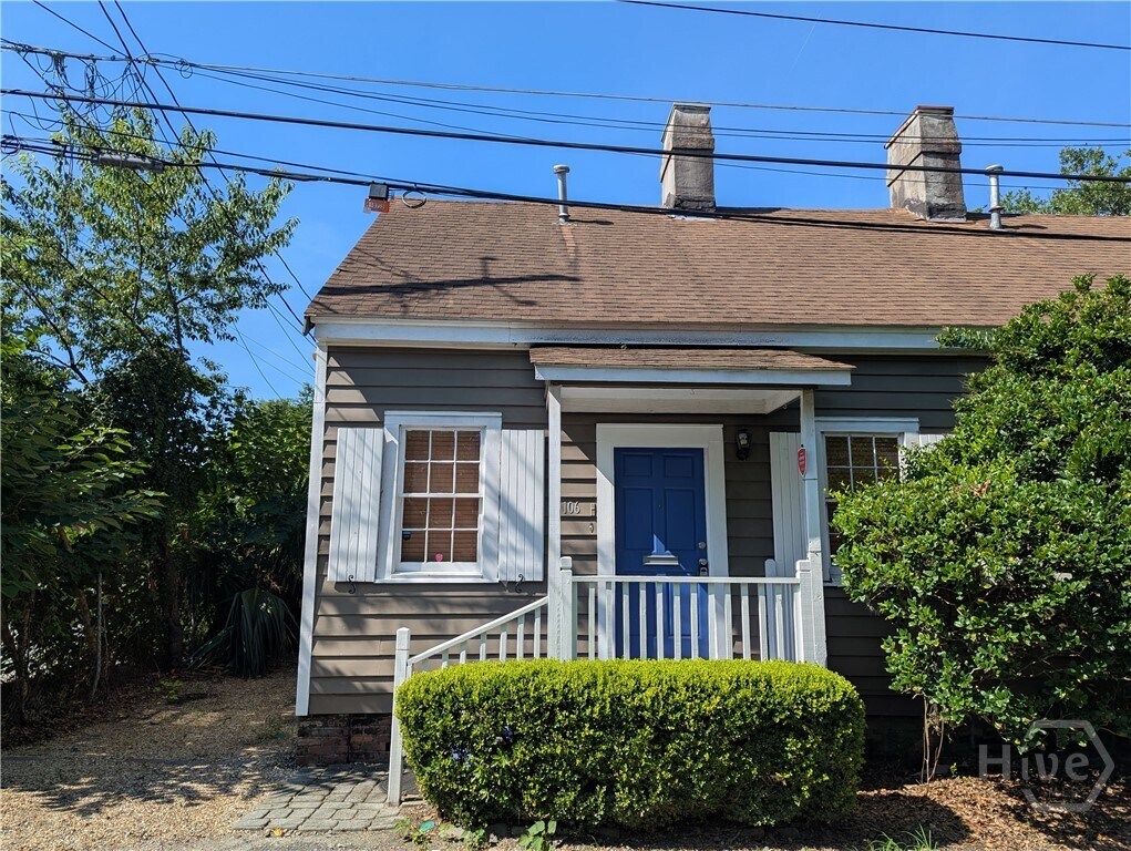Foto principal - 106 W Duffy Ln