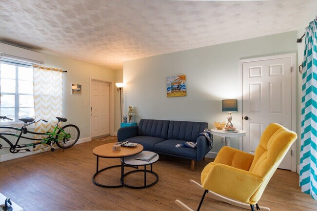 Building Photo - 141 California Ave