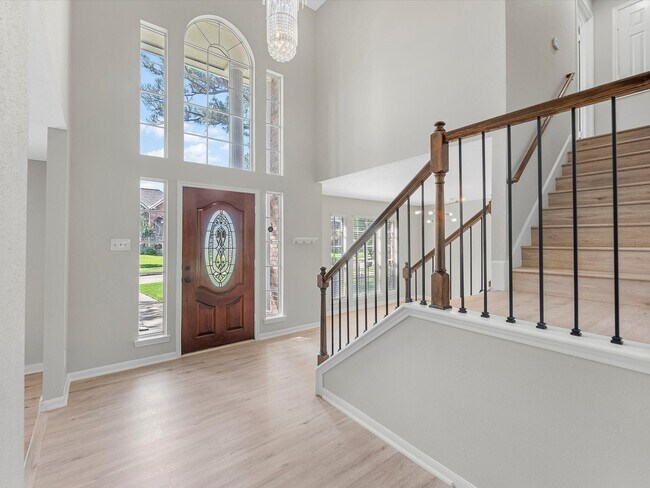 Building Photo - 1227 Lake Estates Ct