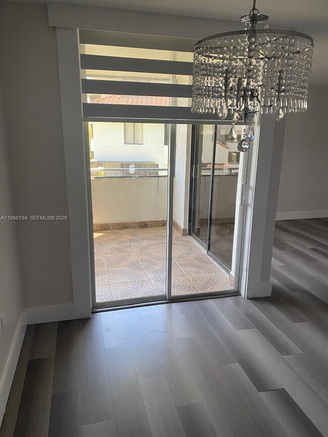 Foto del edificio - 8215 SW 152nd Ave