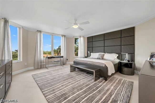 Foto del edificio - 6597 Nicholas Blvd