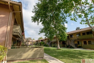 Building Photo - 2094 E Grand Ave
