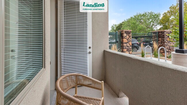 Foto del edificio - 7800 Headline Blvd NE