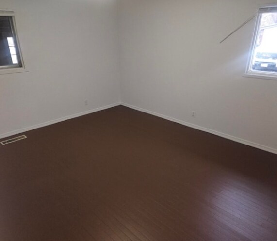 Foto del edificio - 680 N McDonel St