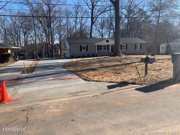 Building Photo - 6 br, 3 bath House - 1639 Wildlife Road