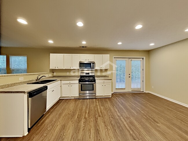 Foto del edificio - 308 Sam Cobb Pl