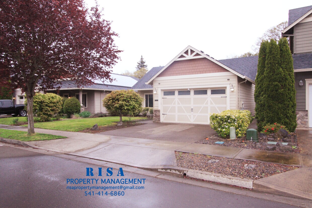 Primary Photo - 586 Corinne Dr