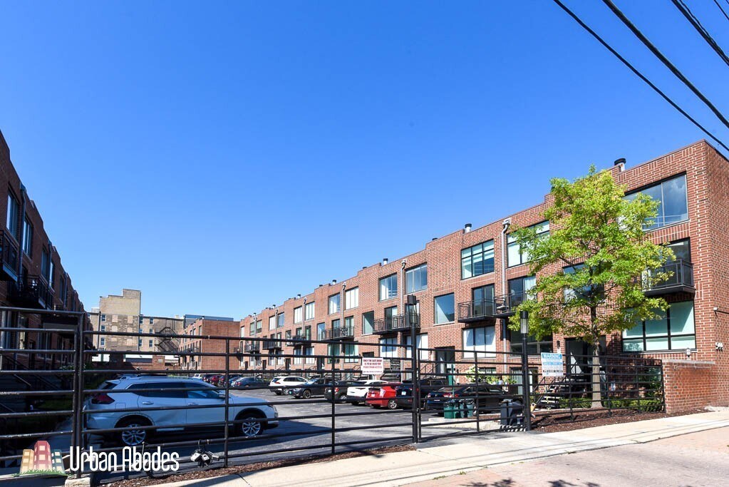 Foto principal - 935 W Grace St
