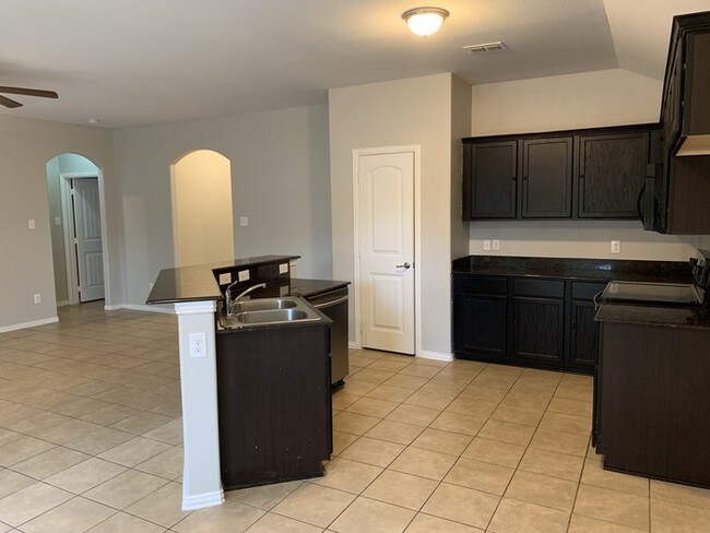 Foto del edificio - 2805 La Prada Ct, Dallas, TX,