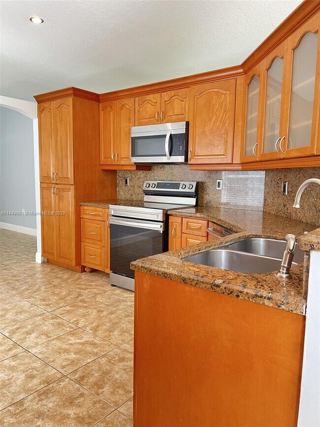 Foto del edificio - 1273 NW 171st Terrace