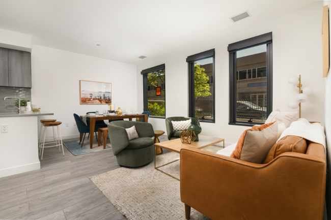 Foto del edificio - 855 W Madison St
