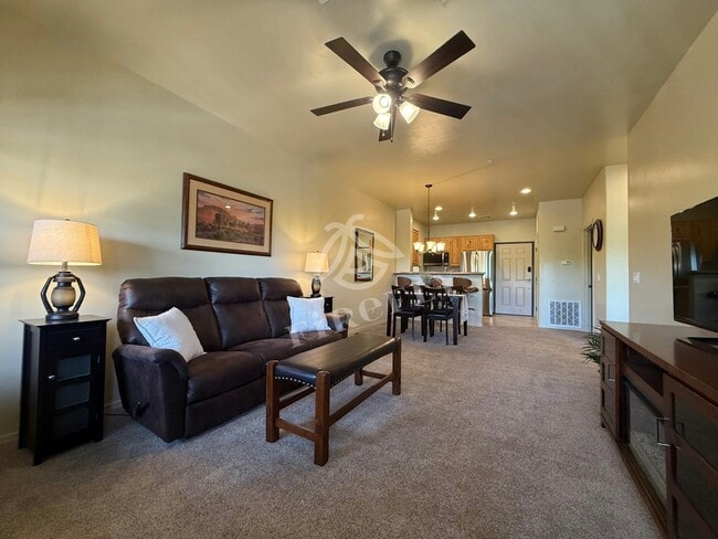 Building Photo - 2407 Quarter Horse Trl