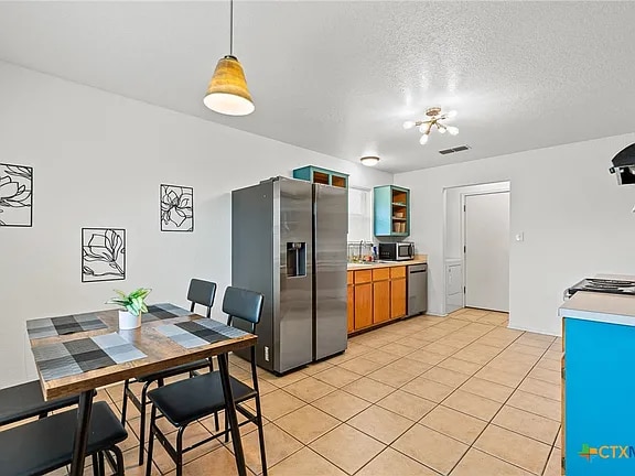 Foto del edificio - 2011 Agate Dr