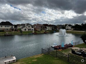 Building Photo - 2714 Lake Villa Dr