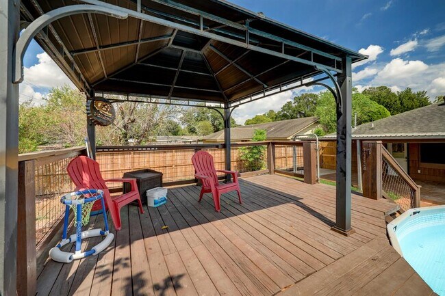 Building Photo - 5819 Anaqua Dr