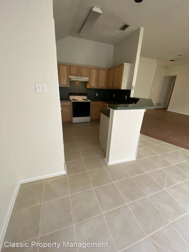 Foto del edificio - 3 br, 2 bath House - 7010 Cadillac