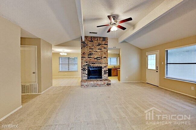 Foto del edificio - 520 Angelina Dr