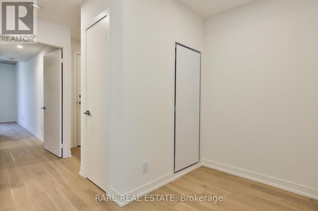 Building Photo - 761 Queen St E