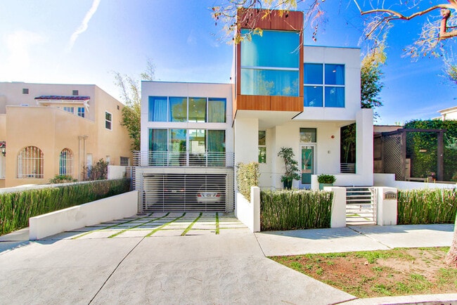 Photo - 8822 Rangely Ave (West Hollywood, CA) Townhome