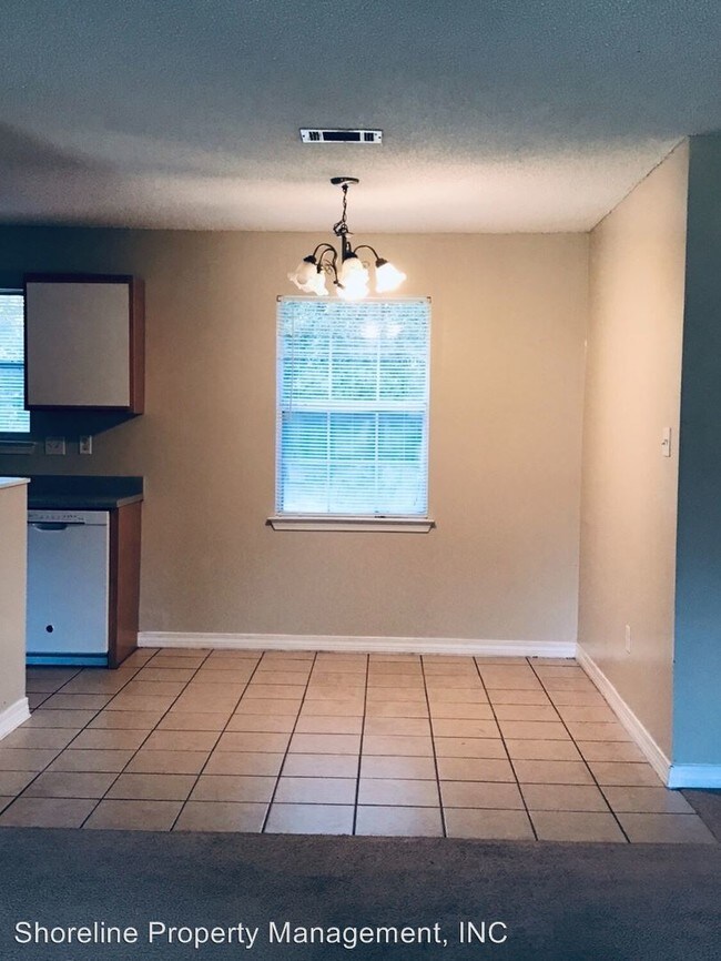 Building Photo - 3 br, 2 bath House - 5000 Midway