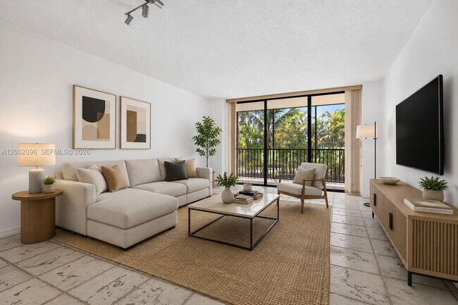 Foto del edificio - 20335 W Country Club Dr