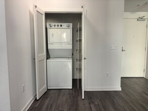 Interior Photo - Canvas LA