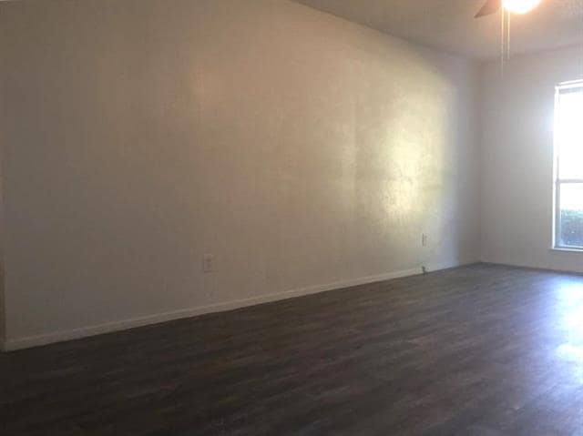 Building Photo - 1302 Mohawk Dr