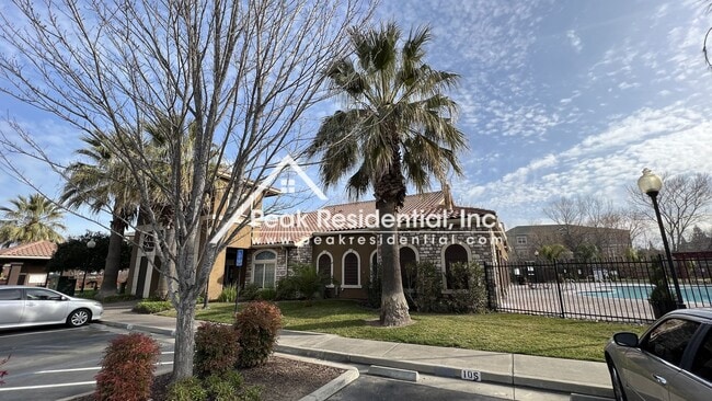 Building Photo - Bridgefield Condos - Wonderful Antelope 2b...