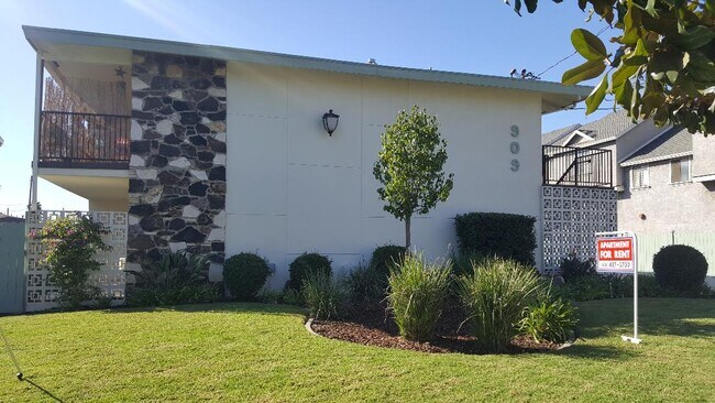 Foto del edificio - 909 S 2nd St